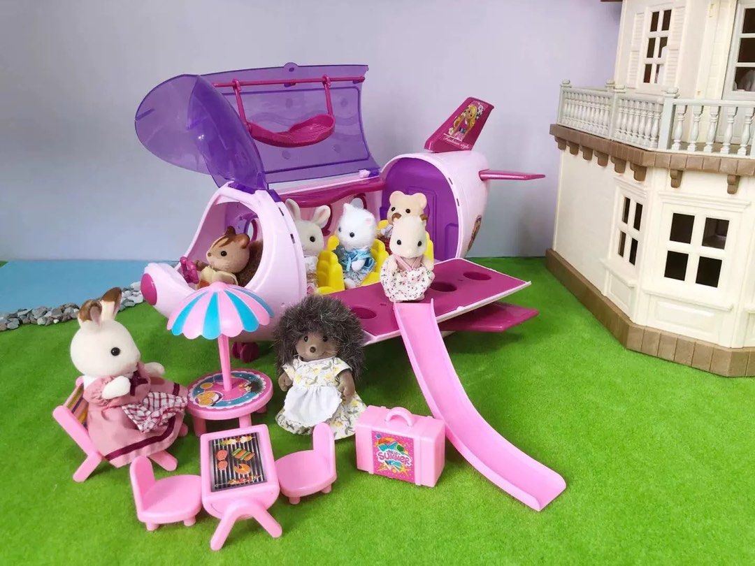 Sylvanian families playable plane set