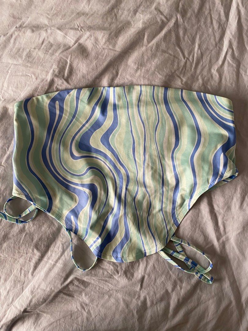 Tie tube top (Category: Others Tops) located in Guiguinto. Submitted by drlsaldi (Listing ID 1291771637, Image 1). Description: Used once for a beach trip.