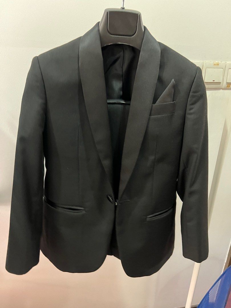 Tuxedo suit, Babies & Kids, Babies & Kids Fashion on Carousell