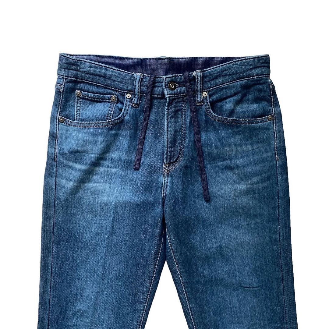 UNIQLO EZY JEANS SKINNY FIT TAPERED BLUE JEANS (30)