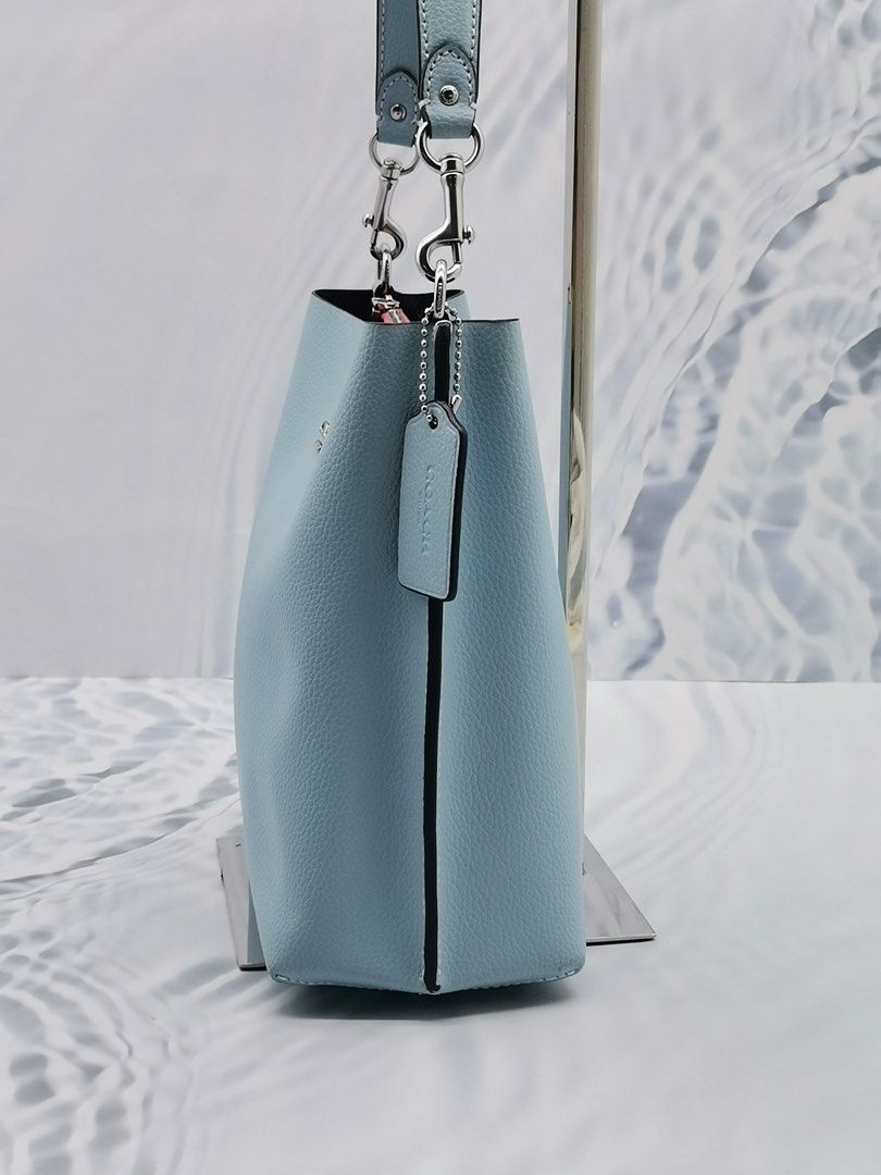 UNUSED COACH MOLLIE 22 BUCKET TOTE CROSSBODY BAG IN LIGHT BLUE LEATHER
