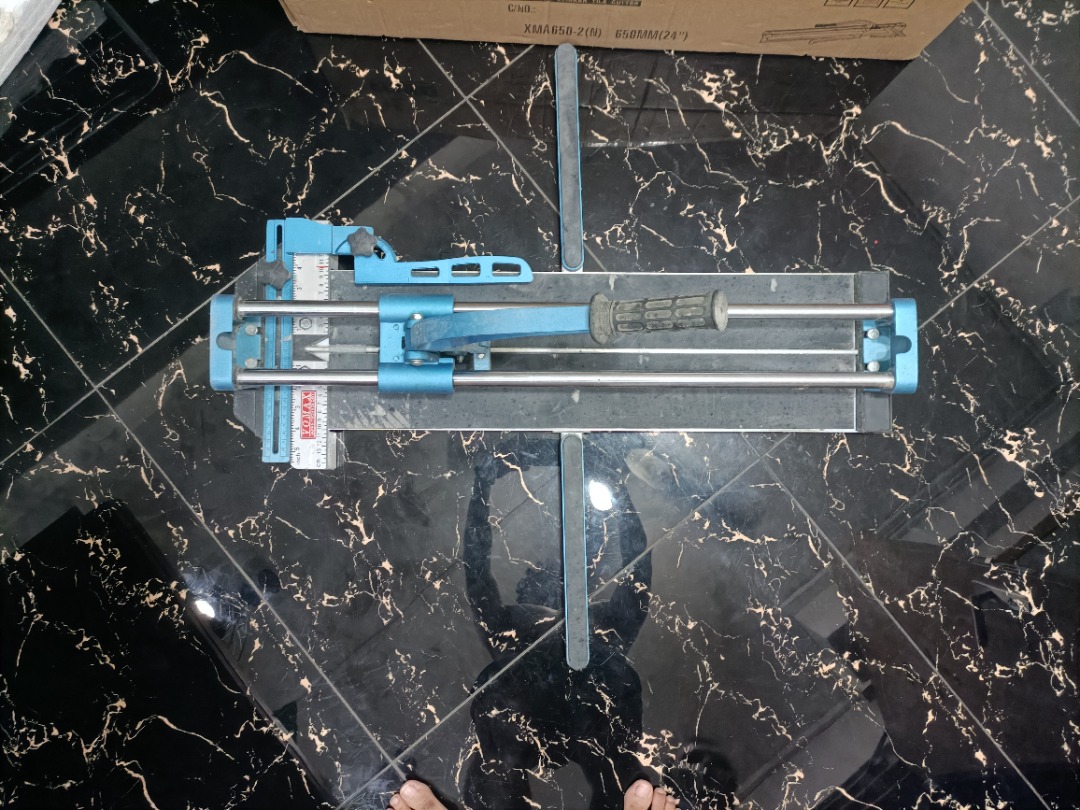 Power clinker discount tile cutter