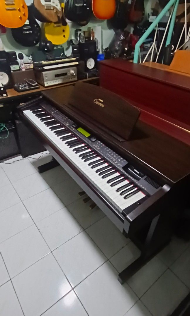 Yamaha clavinova cvp103 digital piano Hobbies Toys Music