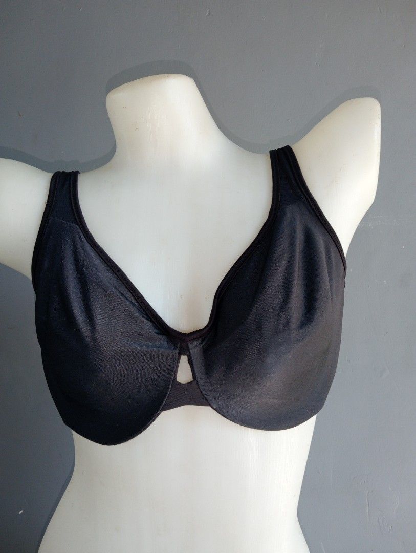 38d bra not padded with underwire black, Women's Fashion, Undergarments &  Loungewear on Carousell