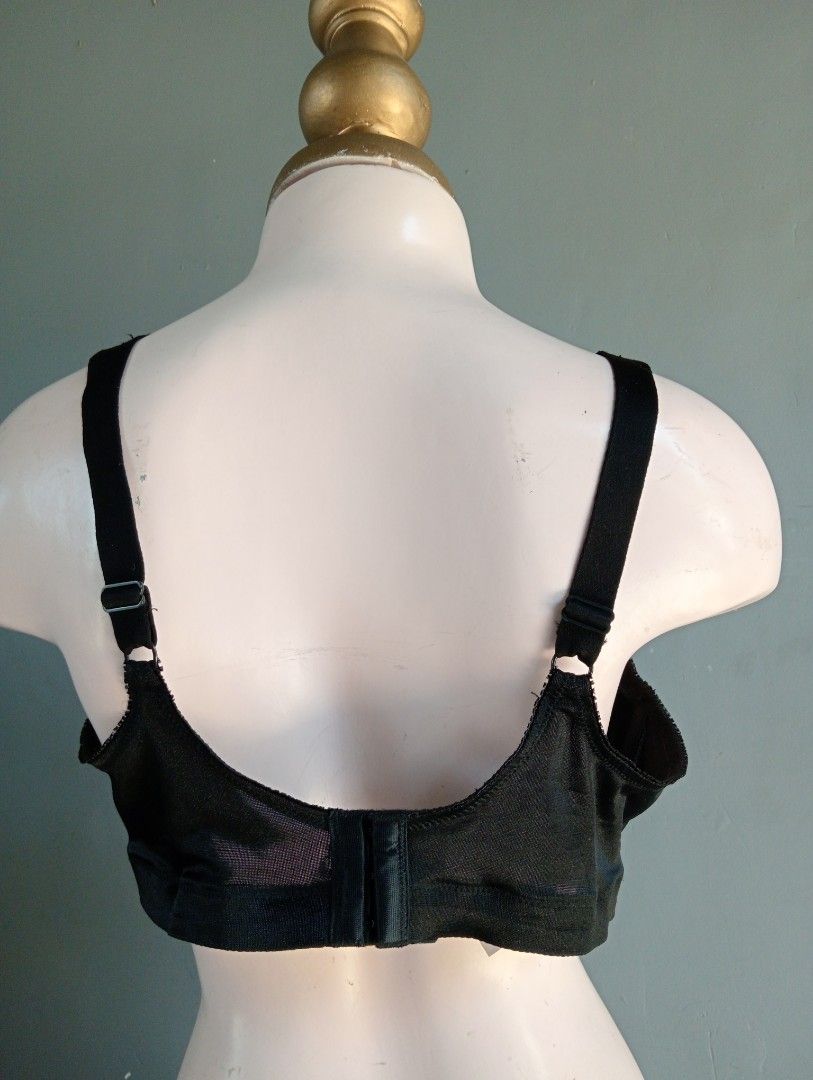 42b underscore bra nonwire, Women's Fashion, Undergarments & Loungewear on  Carousell