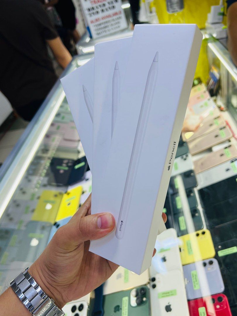 Apple Pencil 2 Complete with box same serial 99%smooth No issues (Category: iPad) located in San Juan City. Submitted by saabangadgetshop (Listing ID 1291916170, Image 2). Description: Apple Pencil 2 ( 2nd Gen ) Complete with box 99%smooth No issues .