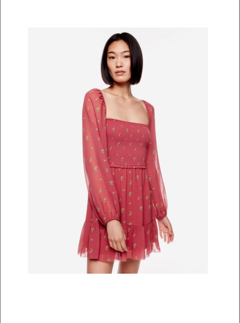 aritzia red dress Engage skin feel We love a quick date