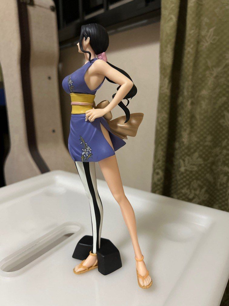 Banpresto Figurine d'action Nico Robin One Piece, Glitter