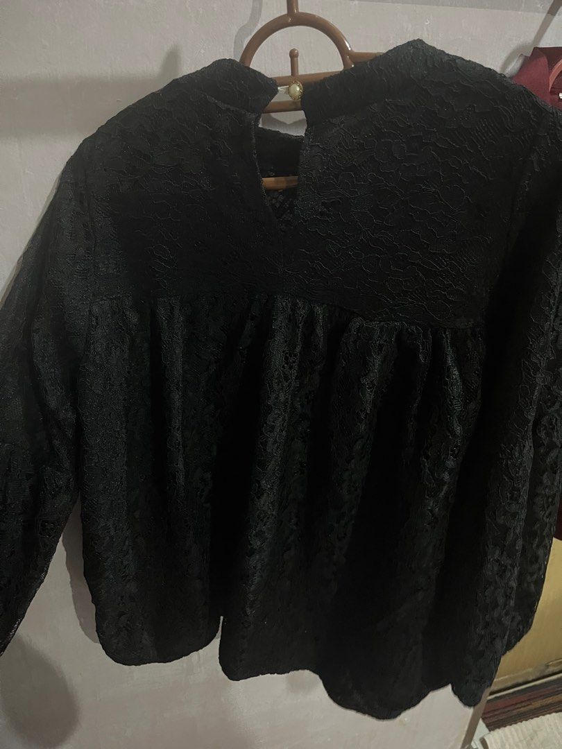 Blouse (Category: Blouses) located in Sungai Petani. Submitted by brightrabbit.dd99f0 (Listing ID 1292018611, Image 3). Description: .