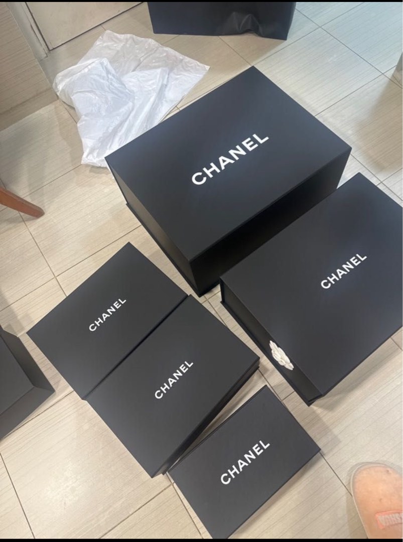 Chanel Box, 名牌, 手袋及銀包- Carousell