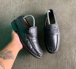 Clarks Black Leather Shoes | Size 7 mens 40 eur