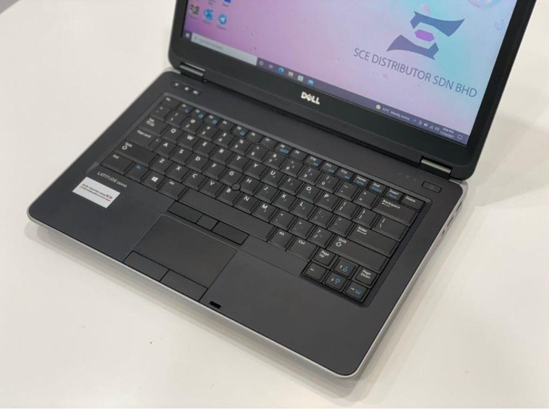 Dell latitude e6440 corei7 8gb ram 480 ssd 14 inch windows and