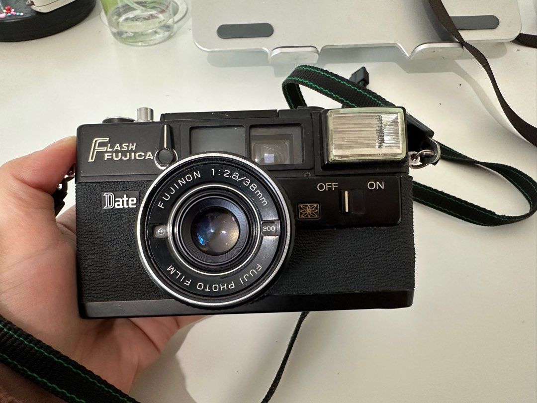 Flash Fujica Date 35 mm Film Camera (Category: Cameras) located in Quezon City. Submitted by valaya48 (Listing ID 1291924726, Image 2). Description: FLASH FUJICA DATE 35 mm film camera — 9/10 body — No issues, fully functional (haven’t used in years but last film roll from this camera worked fine) — Clean viewfinder with some signs of use — Comes with camera bag, strap, and lens cap — Can send sample photos — Can deliver via Lalamove, Flash Expre