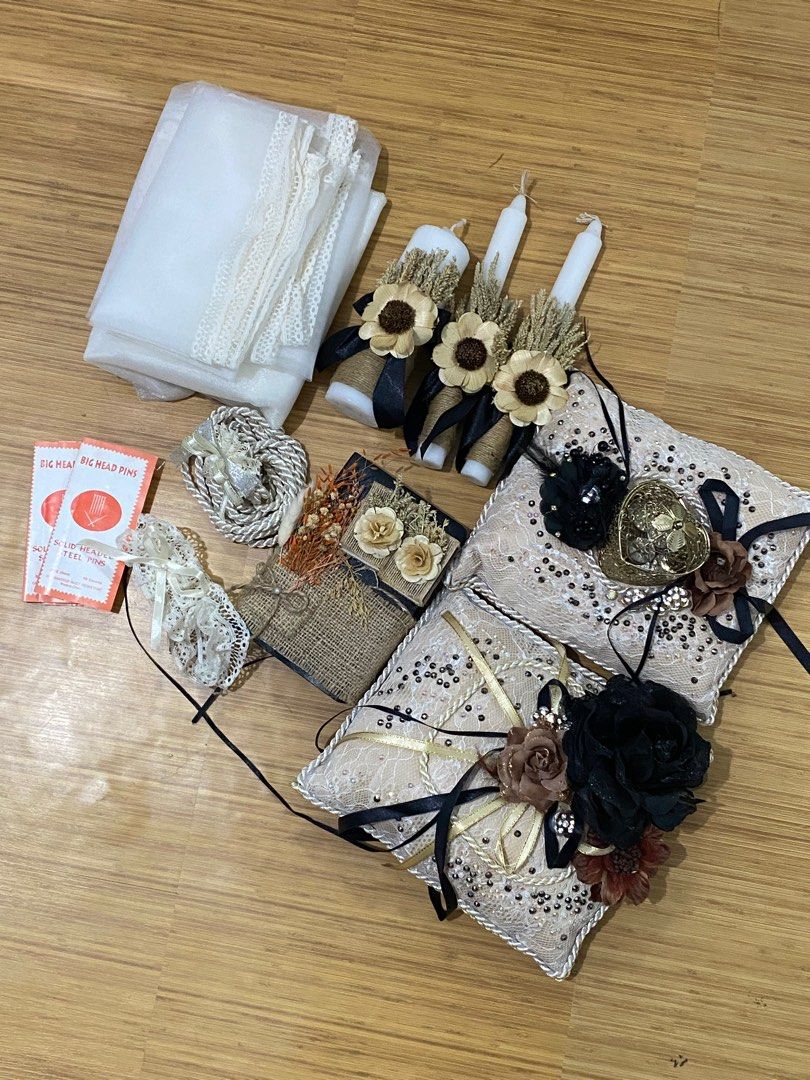 ‼️FOR SALE‼️ RUSTIC THEME: WEDDING ESSENTIALS (Category: Handmade Craft) located in Quezon City. Submitted by paaaaatrengers (Listing ID 1292018039, Image 2). Description: What’s inside? — Customized pillow for Ring — Customized pillow for Coins — Customized 1 Big candle — Customized 2 Small candle — Customized posporo — Cord — Garter — First Veil — 2nd Veil — Bible w/ rustic cover — Arras with 13 centavo coins — Free pins Price still negotiable.