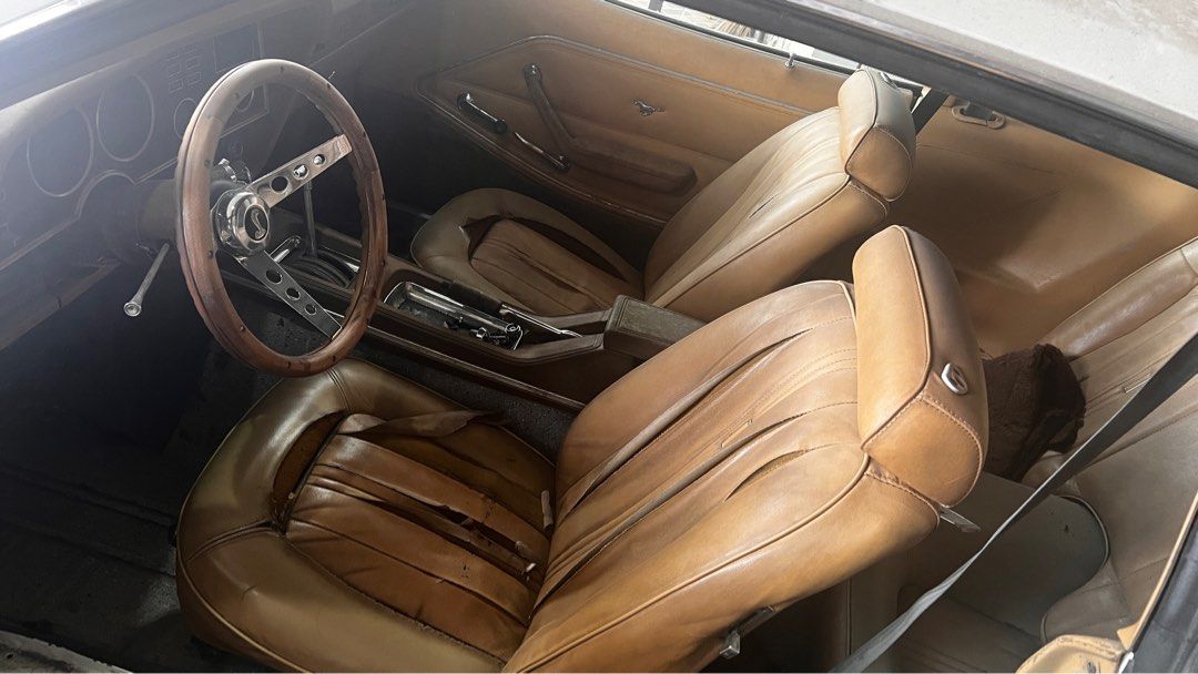 Ford Mustang 2.3 Ecoboost Convertible (A) (Category: Used Cars) located in Manila. Submitted by anniepie2017328 (Listing ID 1291955459, Image 3). Description: Ford Mustang 2, 1976, Automatic, Body hast been restored and painted, V8 Thunderbird Engine installed, many new parts, due to lack of time selling it Project Car – driveable but still needs a few finishing details (mechanic who can do it is available) Ps : PROJECT CAR !! Meaning hindi pa ta