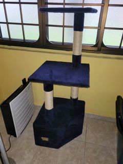 (Category: ) located in . Submitted by cattomato (Listing ID 1291925632, Image 1). Description: .