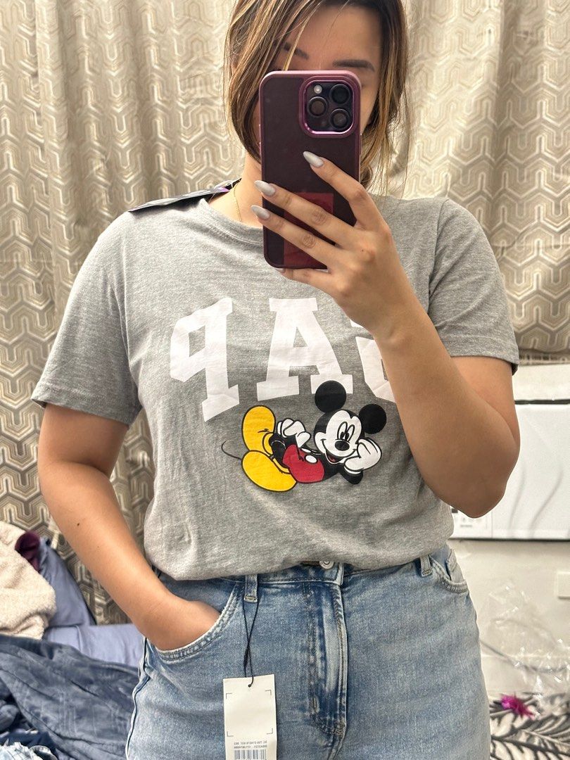 GAP LADIES SHIRT (Category: Shirts) located in Quezon City. Submitted by solteraph (Listing ID 1291894738, Image 2). Description: ALL BRANDNEW GAP ORIGINAL LADIES SHIRT SIZES AVAILABLE XS-XXL .