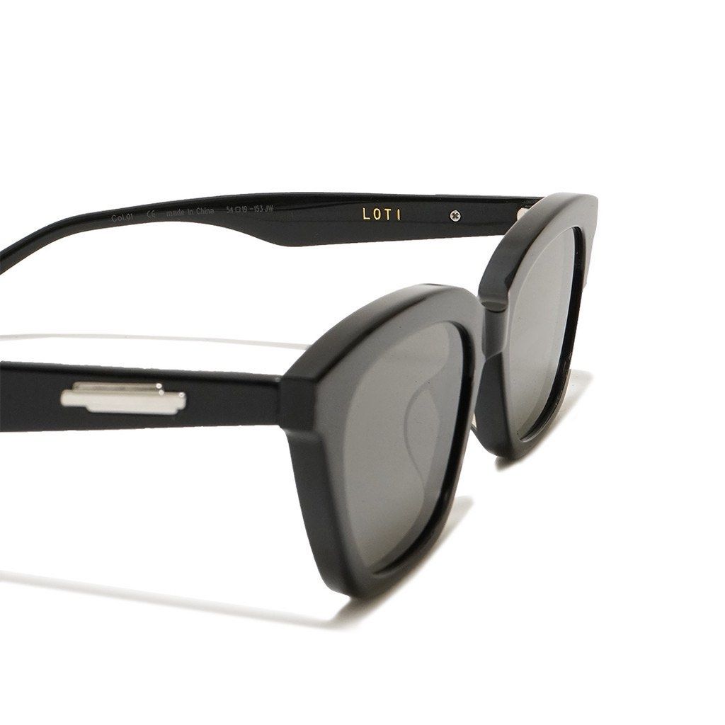 Gentle Monster Loti Sunglasses, Fesyen Wanita, Aksesoris di Carousell