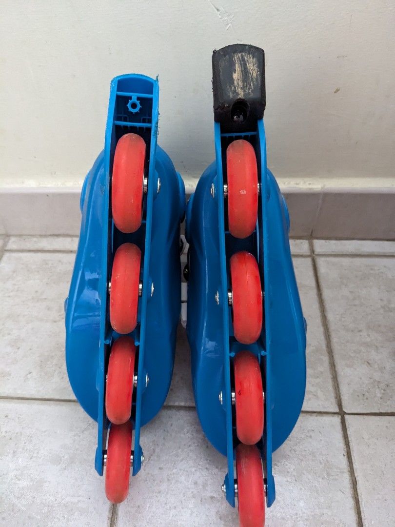 Inline skates (Category: Skates, Rollerblades & Scooters) located in Singapore. Submitted by gemwen (Listing ID 1291911745, Image 3). Description: Decathlon kids inline skates, wore <5 times as kid outgrown the size. size EU 34-36 (21.5-22.5cm) fixed price.