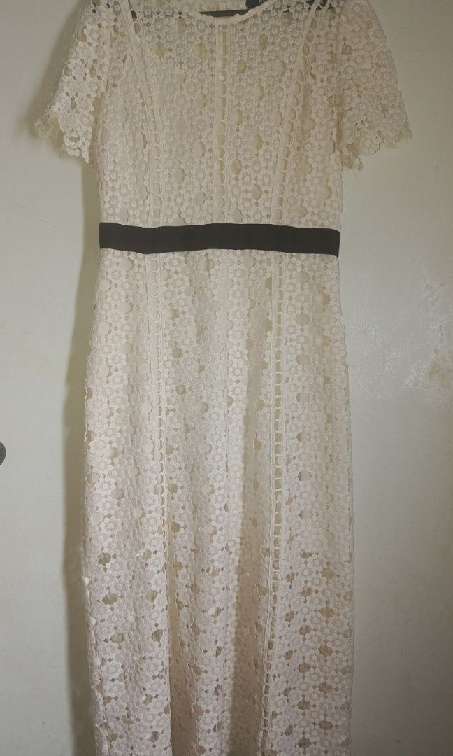 Lace dress (Category: Dresses) located in Cebu City. Submitted by amarella (Listing ID 1291931955, Image 2). Description: can fit up to 32 waist and 36 bust.