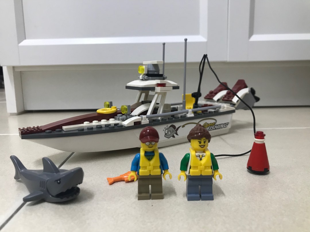 LEGO City 60147 Fishing Boat (Original LEGO set), Hobbies & Toys, Toys &  Games on Carousell