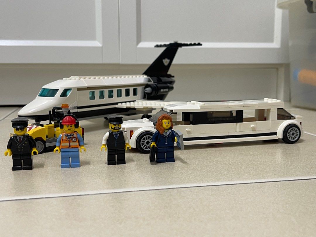 Lego city private online jet and limousine 60102