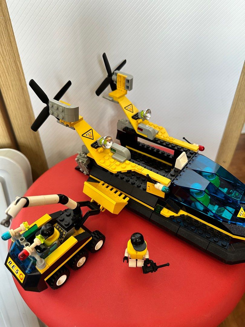 Lego res 2024 q boat