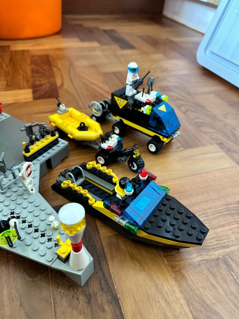 Lego res 2024 q boat