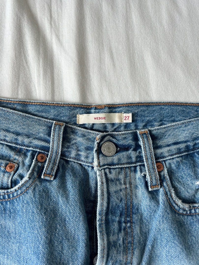 LEVI'S Wedgie Jeans