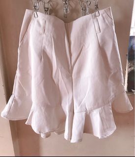 LOLITA mermaid doll shorts skirt skort white cream beige with pockets stretchy