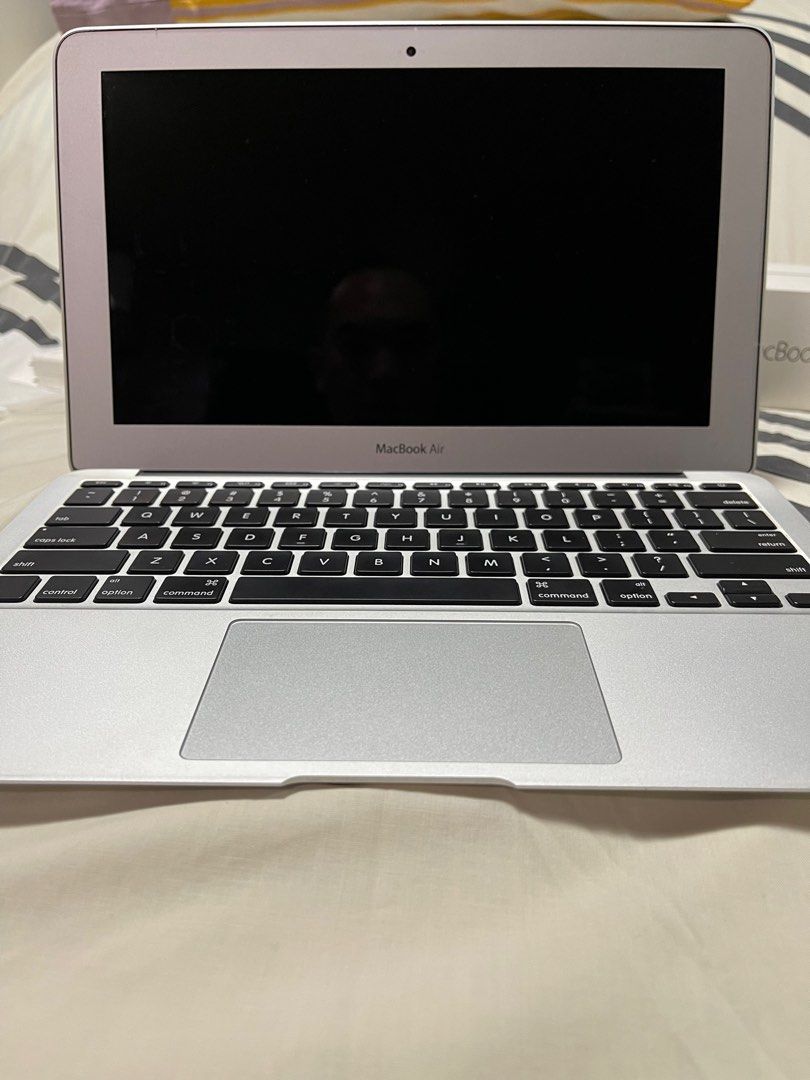 Macbook Mac Book Air 2015 11” (Category: Laptops & Notebooks) located in Pasig City. Submitted by jcs12 (Listing ID 1291897916, Image 3). Description: Macbook Air 2015 Complete Set 11” Silver 128 GB Item is still in very good condition and still looks presentable as seen on the pictures Rfs: upgraded to Macbook Air M2.