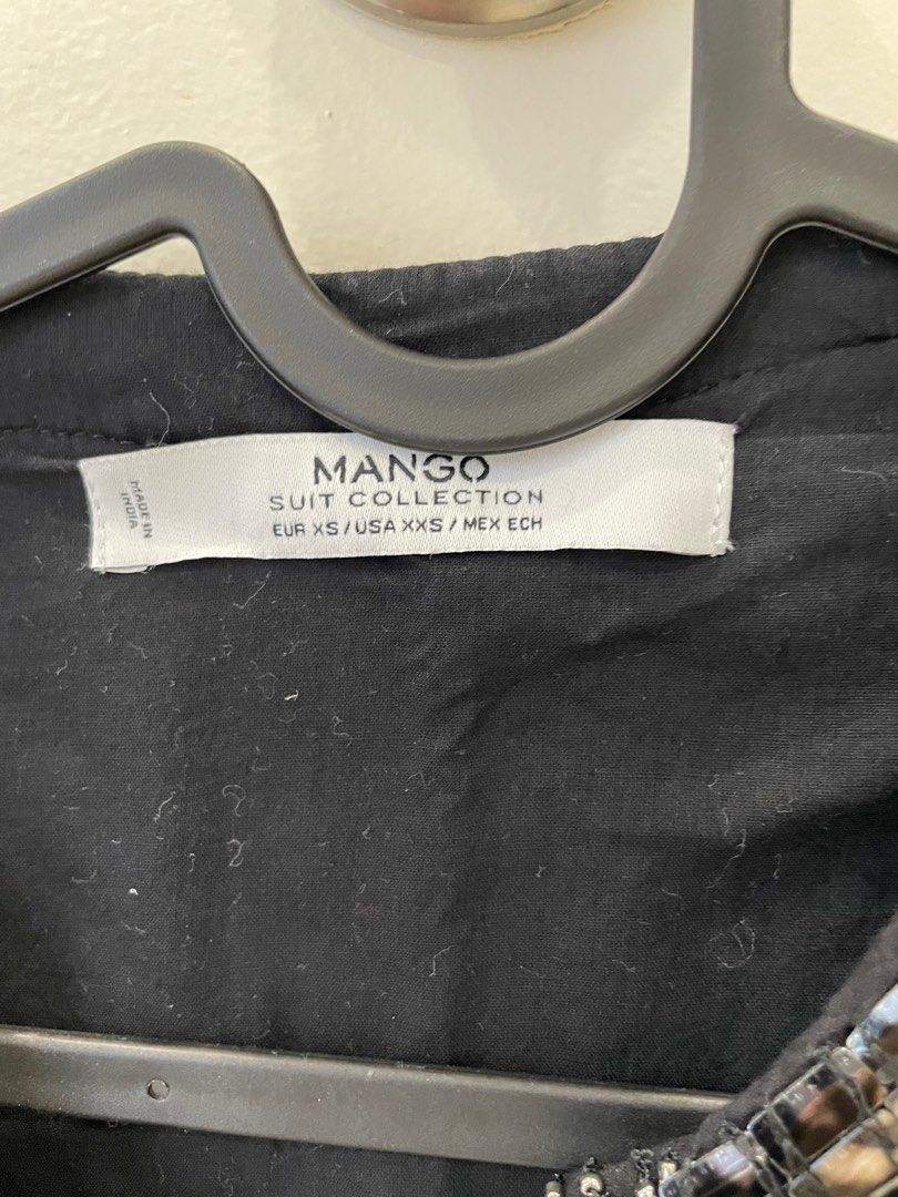 Mango jacket (Category: Coats, Jackets and Outerwear) located in Johor Bahru. Submitted by savislee (Listing ID 1292022398, Image 2). Description: .