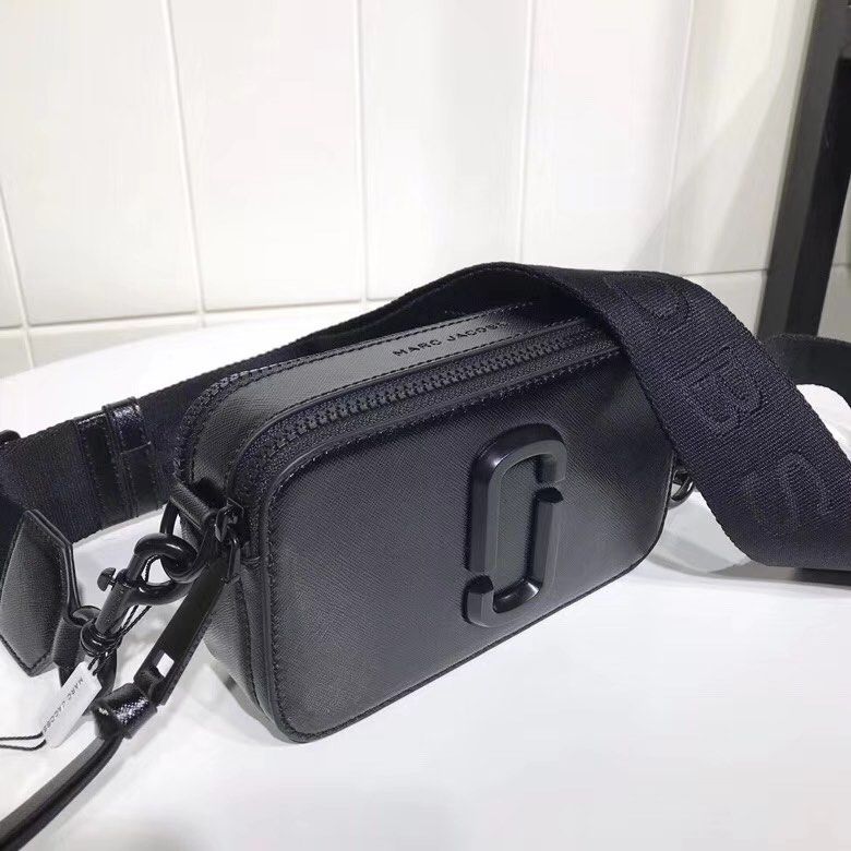 Marc jacobs matte black bag shop