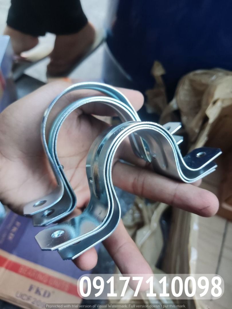 Metal C-Clamp (Category: Construction Tools & Equipment) located in Manila. Submitted by joeyroque09 (Listing ID 1291941230, Image 2). Description: Item: Metal C-Clamp Specs : 2", 2 holes 0-9-1-7-7-1-1-0-0-9-8- Text For Fast Transaction..