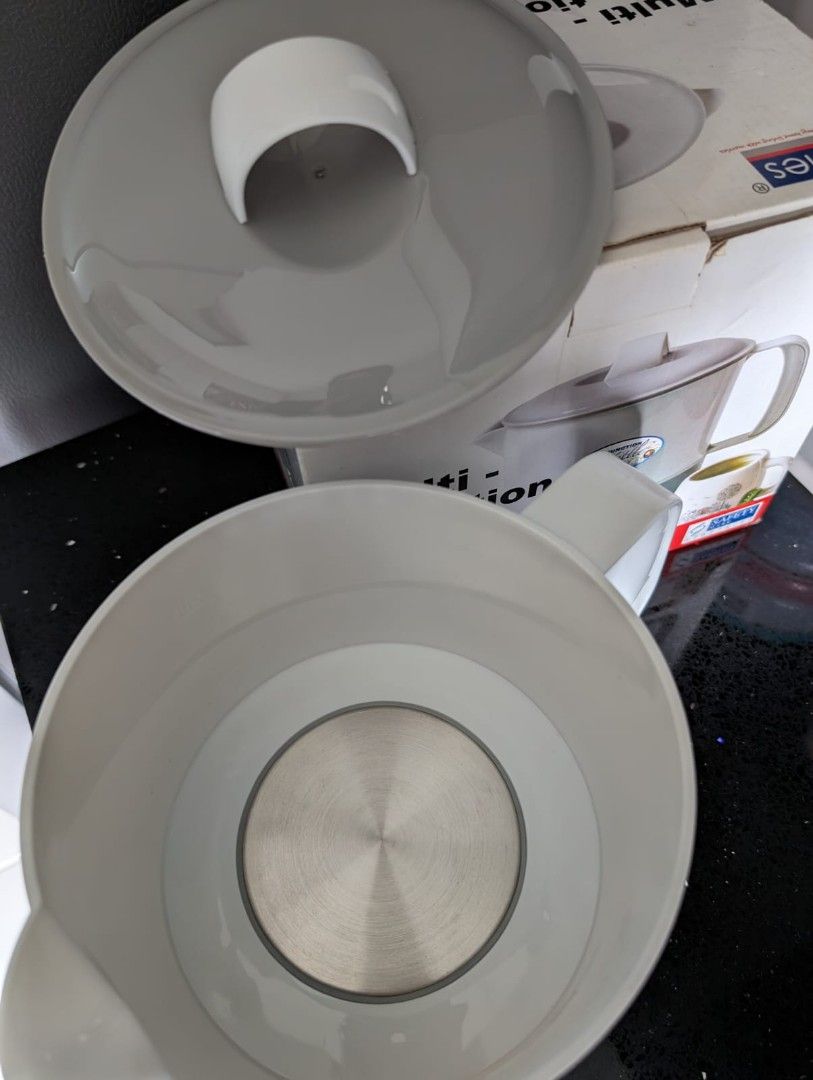 Morris Multi function kettle (Category: Kettles & Airpots) located in Singapore. Submitted by alexwxy83 (Listing ID 1292050374, Image 2). Description: Morris Multi function kettle. Original box included. Price negotiable..
