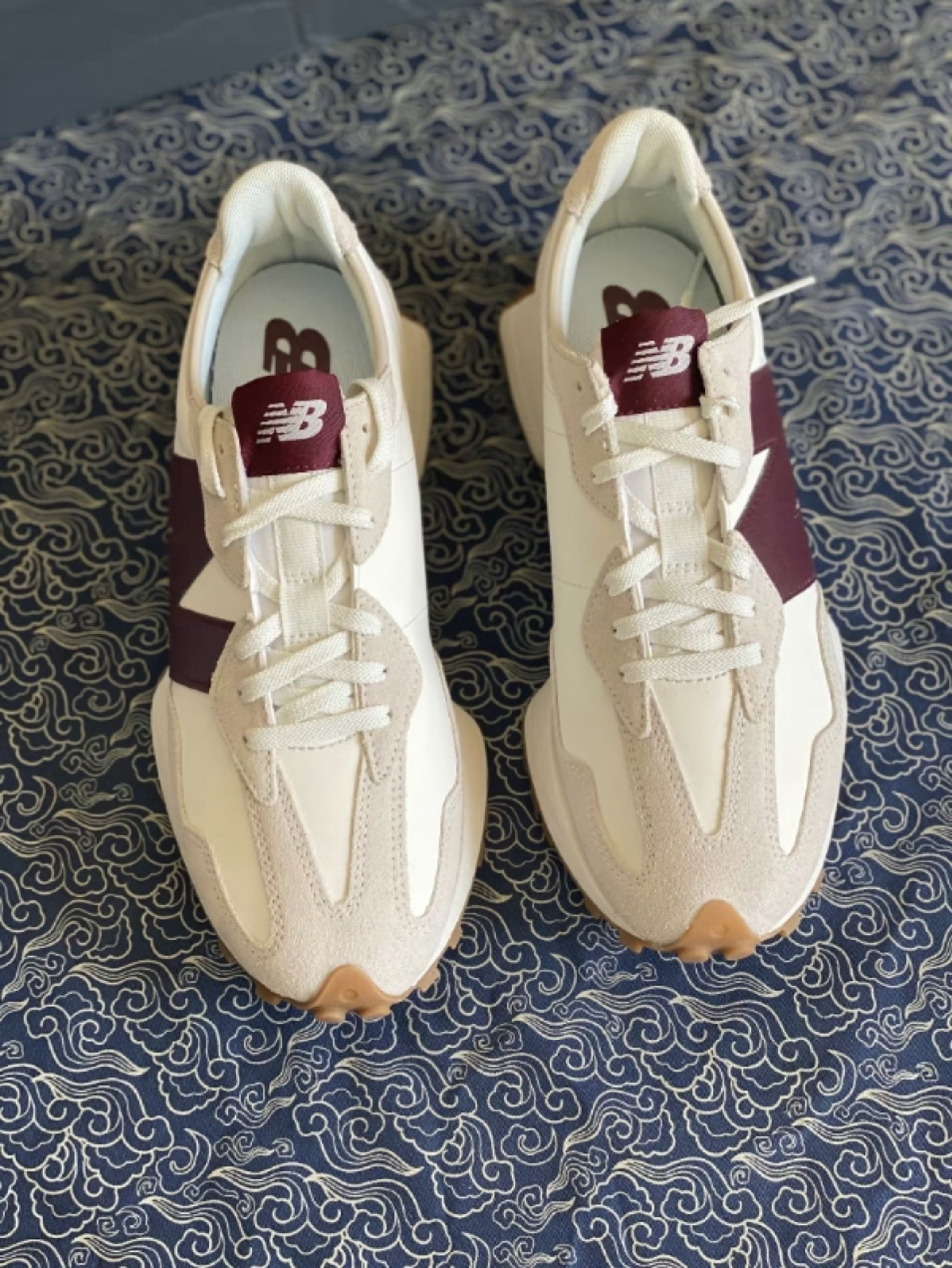 New balance 327 women size 37