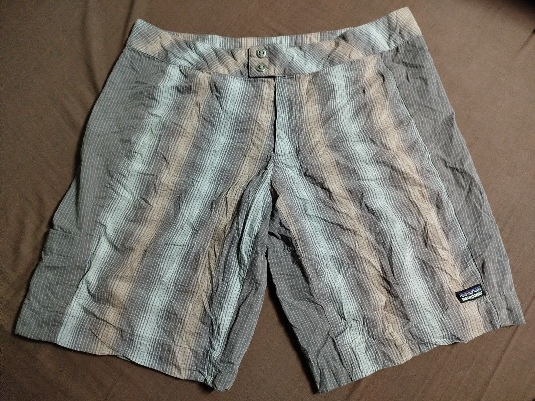 Patagonia Shorts (Category: Activewear) located in San Juan City. Submitted by reddvelasquez4298 (Listing ID 1292051387, Image 1). Description: Patagonia Shorts Size 14 on tag 36-37 Waistline 19 Length No issues 550 pesos PM.