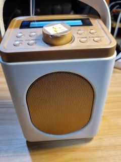 Portable DAB /FM Radio