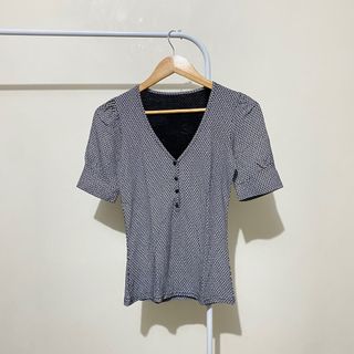 Jennie x Calvin Klein Shirt (Preorder), Women's Fashion, Tops, Shirts on  Carousell
