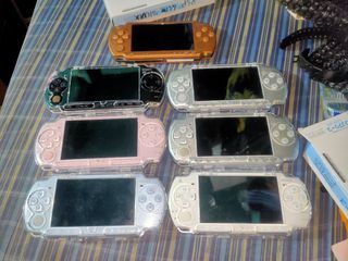 Psp slim v2 with 250+ games almost new from japan no history of repair