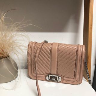 (Category: ) located in . Submitted by shopwithminc (Listing ID 1291947969, Image 1). Description: .