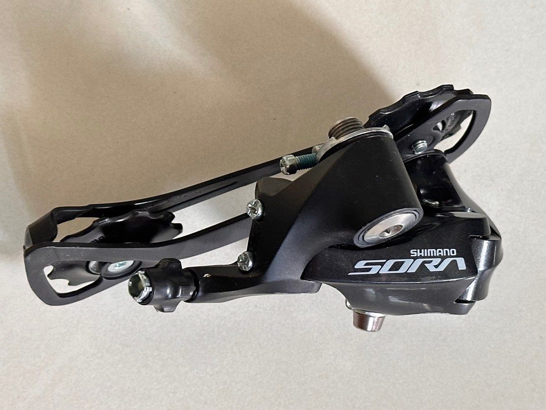 Shimano Sora Drivetrain free 9spd chain Sports Equipment