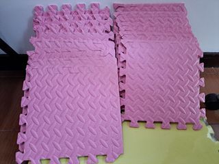 SM Pink Puzzle Mat