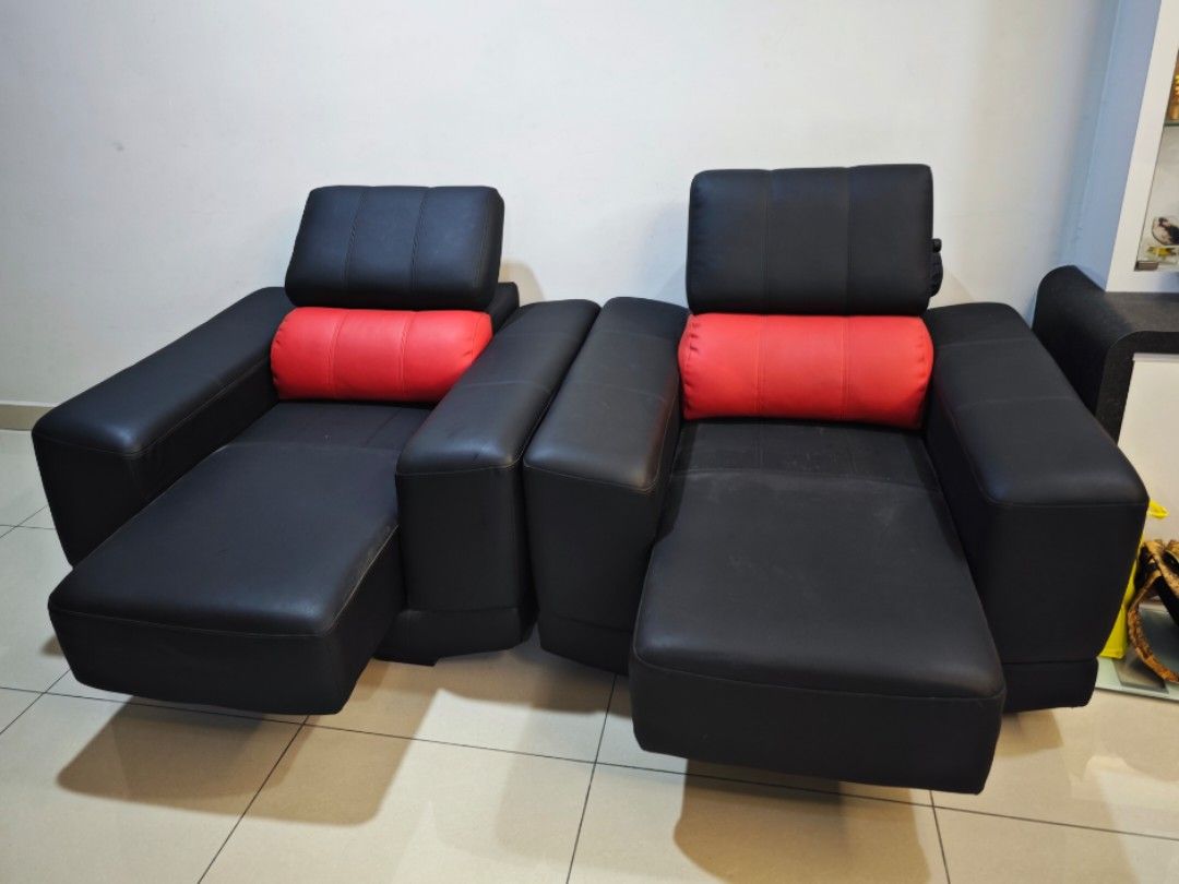 Sofas 1+1 (Category: Sofas) located in Kuala Lumpur. Submitted by vincentlam87 (Listing ID 1291001452, Image 3). Description: sofa seating 1 + 1 Single seat dimension tall 100cm x length from 107cm can be extended to 136cm (adjustable) refer photo x wide 105 cm.