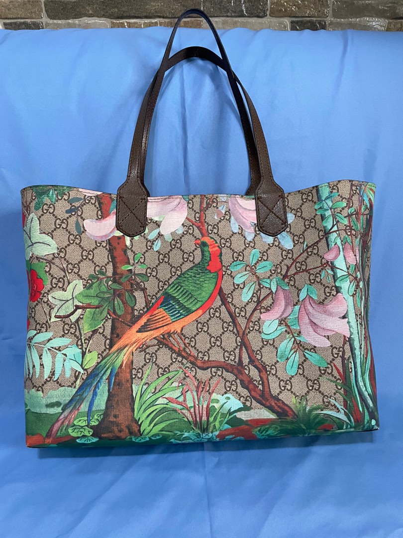 Gucci tian gg supreme tote outlet