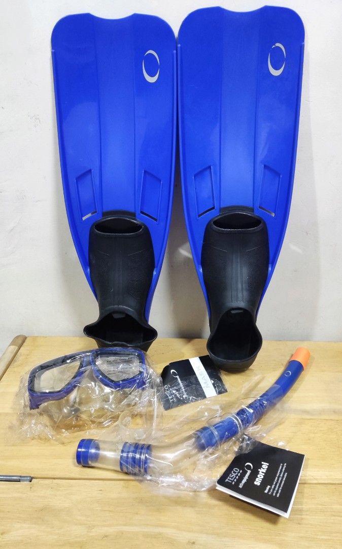 Tesco Snorkeling Set With bag Sports Equipment Sports Games