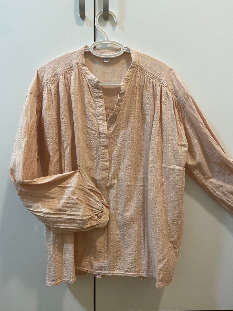 Uniqlo peach baggy blouse, Women's Fashion, Tops, Blouses on Carousell