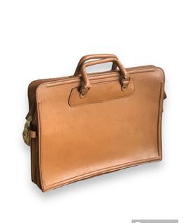Vintage Briefcase L 16 " H11" W6" w/zippered expansion