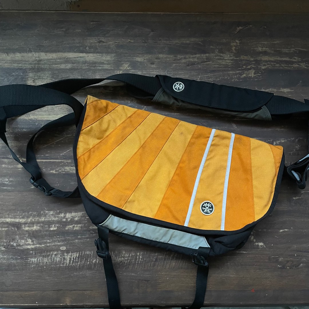 Vintage Crumpler Messenger bag orange, Men's Fashion, Bags, Sling Bags