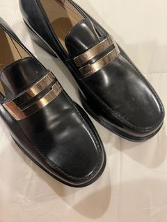 Vintage Gucci Leather Loafers